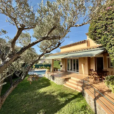 Grande élégante - Piscine - Proche Plages