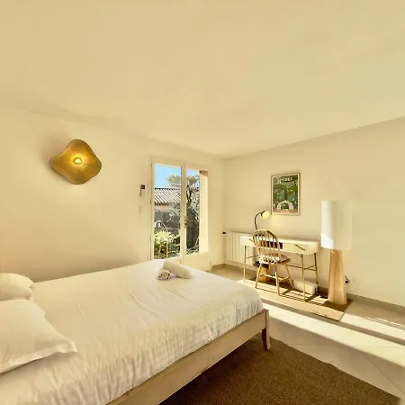 Grande élégante - Piscine - Proche Plages