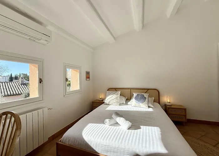 Grande élégante - Piscine - Proche Plages * Hyères