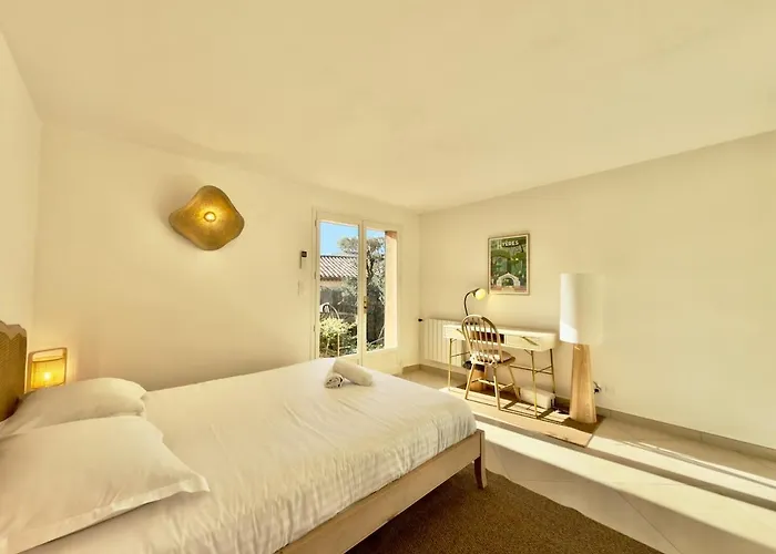 Grande élégante - Piscine - Proche Plages