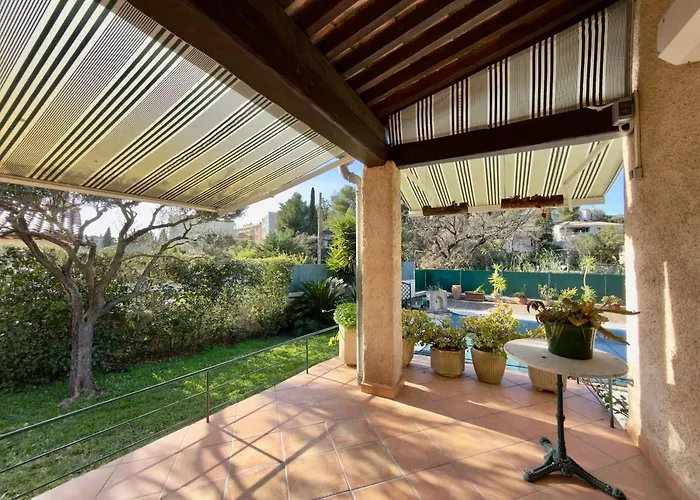 Grande élégante - Piscine - Proche Plages Villa Hyères