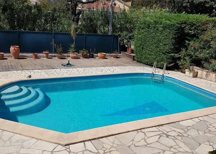 Grande élégante - Piscine - Proche Plages