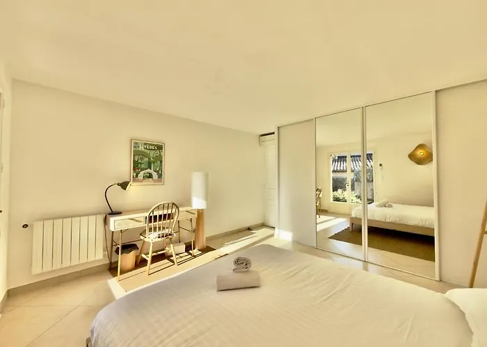 Villa Grande élégante - Piscine - Proche Plages *