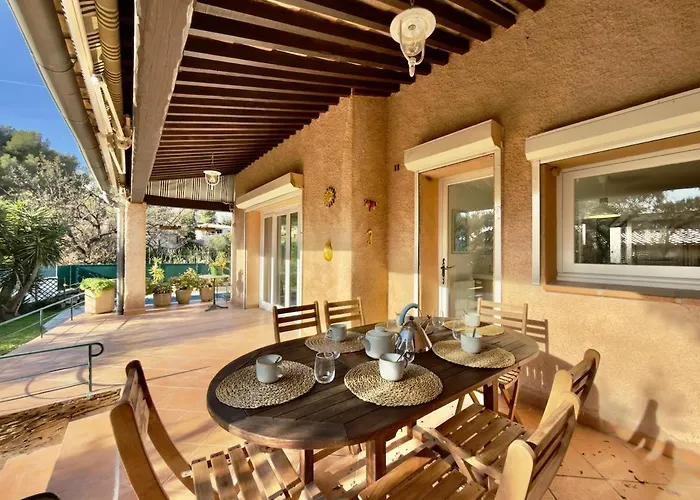 Grande élégante - Piscine - Proche Plages