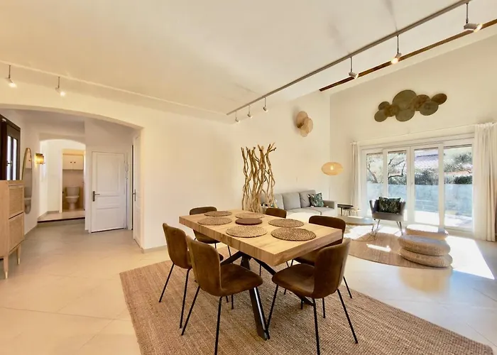 Grande élégante - Piscine - Proche Plages Villa