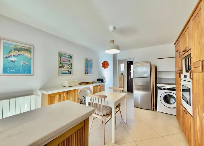 Grande élégante - Piscine - Proche Plages * Hyères