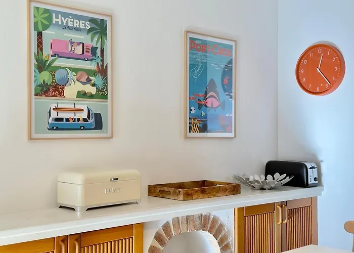 Grande élégante - Piscine - Proche Plages Hyères